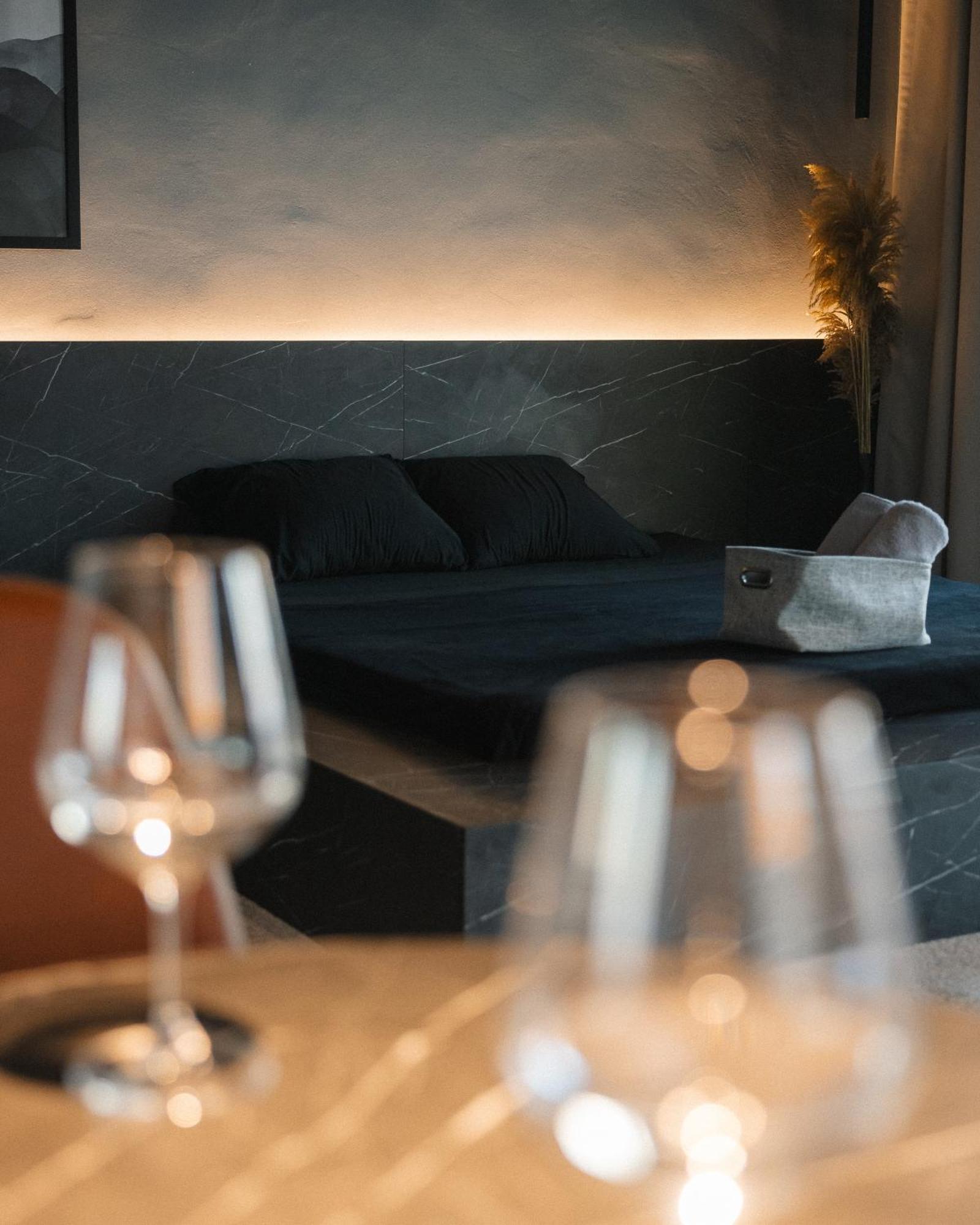 Etern Apart Hotel Prisztina Zewnętrze zdjęcie